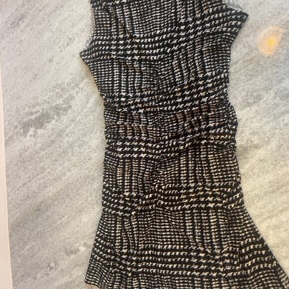 Norma Kamali Women's Long Sleeve Turtleneck Pickleball Dress - Picture 5 of 6